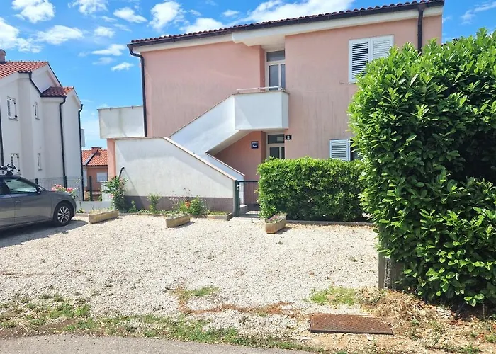 Apartments Murgic